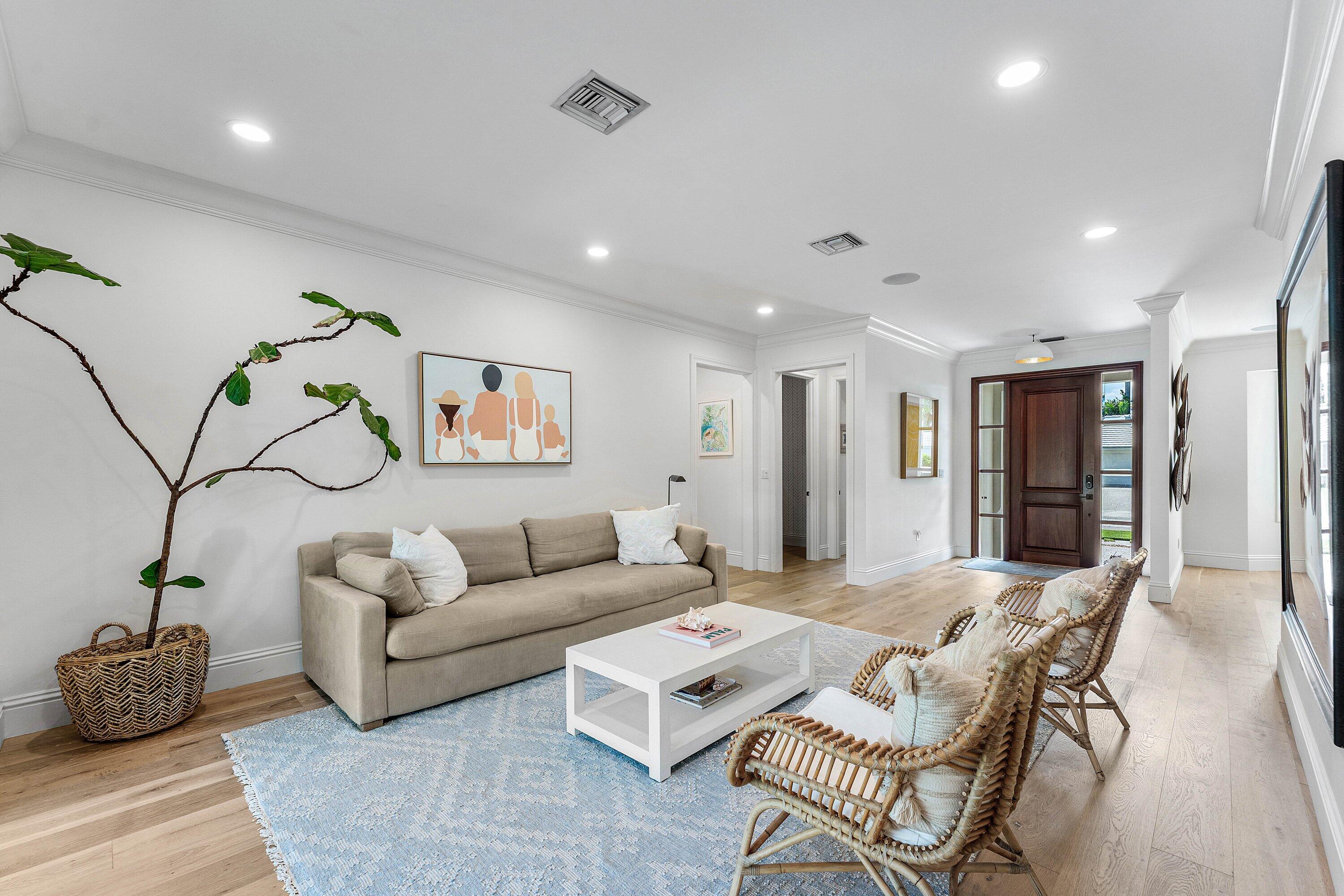 1022 WALNUT Terrace