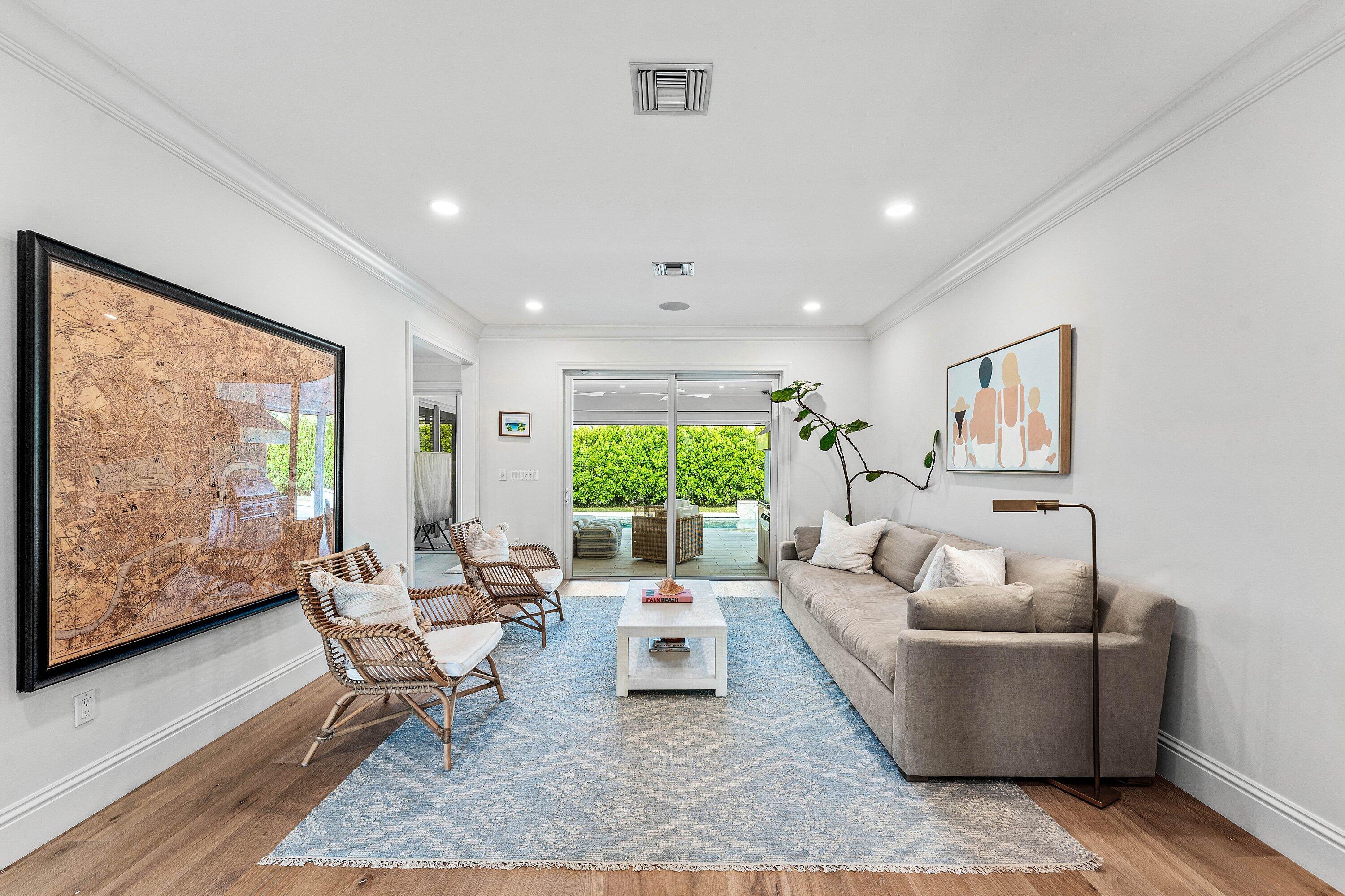 1022 WALNUT Terrace