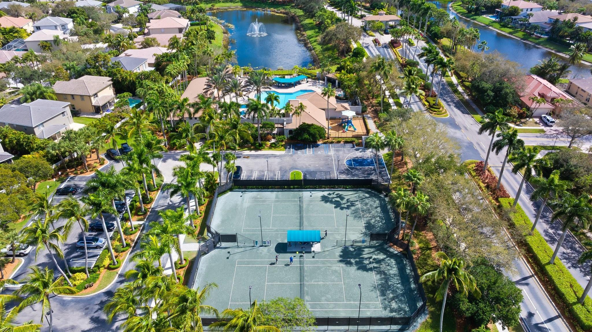 19450 Saturnia Lakes Dr