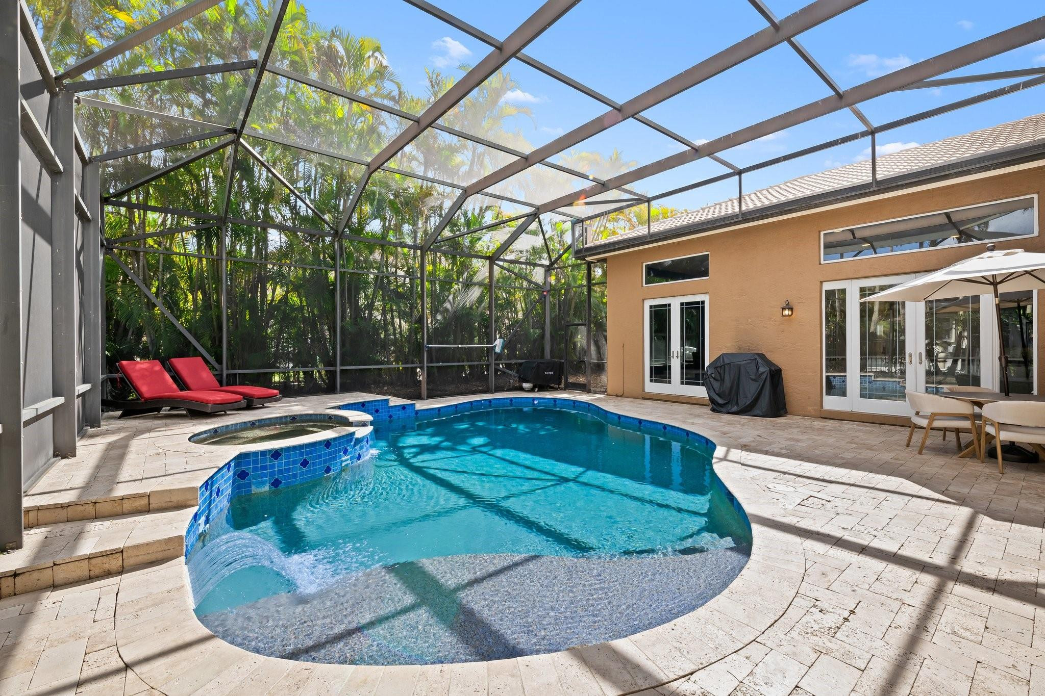 19450 Saturnia Lakes Dr