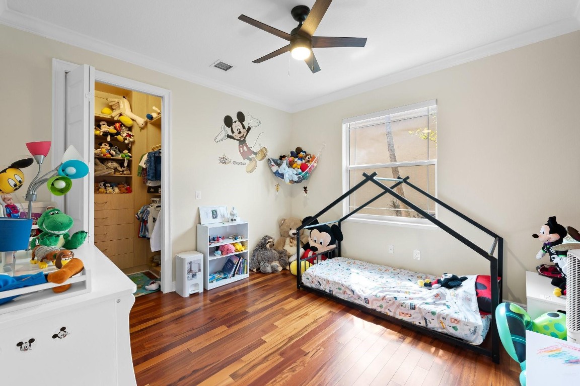 19450 Saturnia Lakes Dr