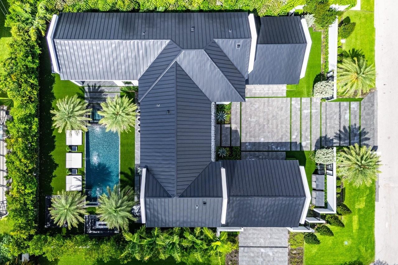 202 NW 7th St