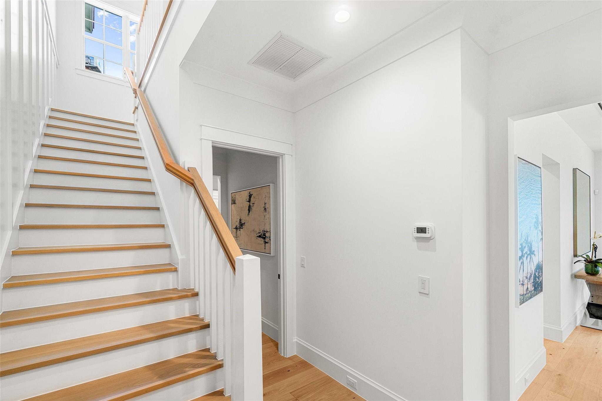 136 SE 1st St
