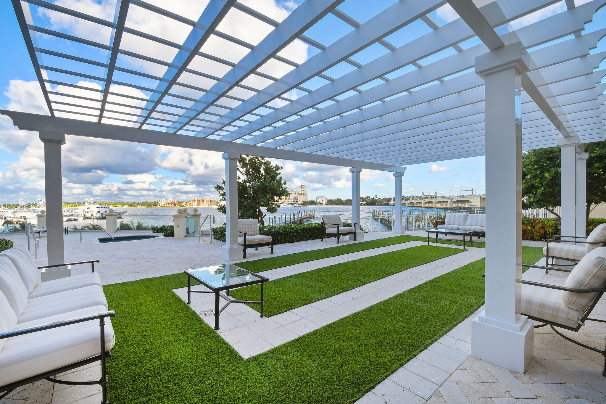 622 N Flagler Drive 904