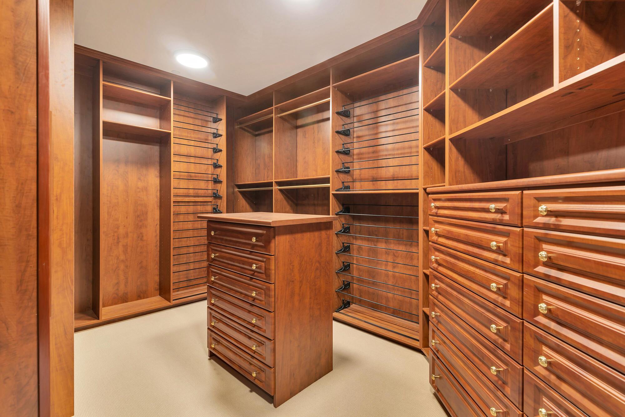 622 N Flagler Drive 904