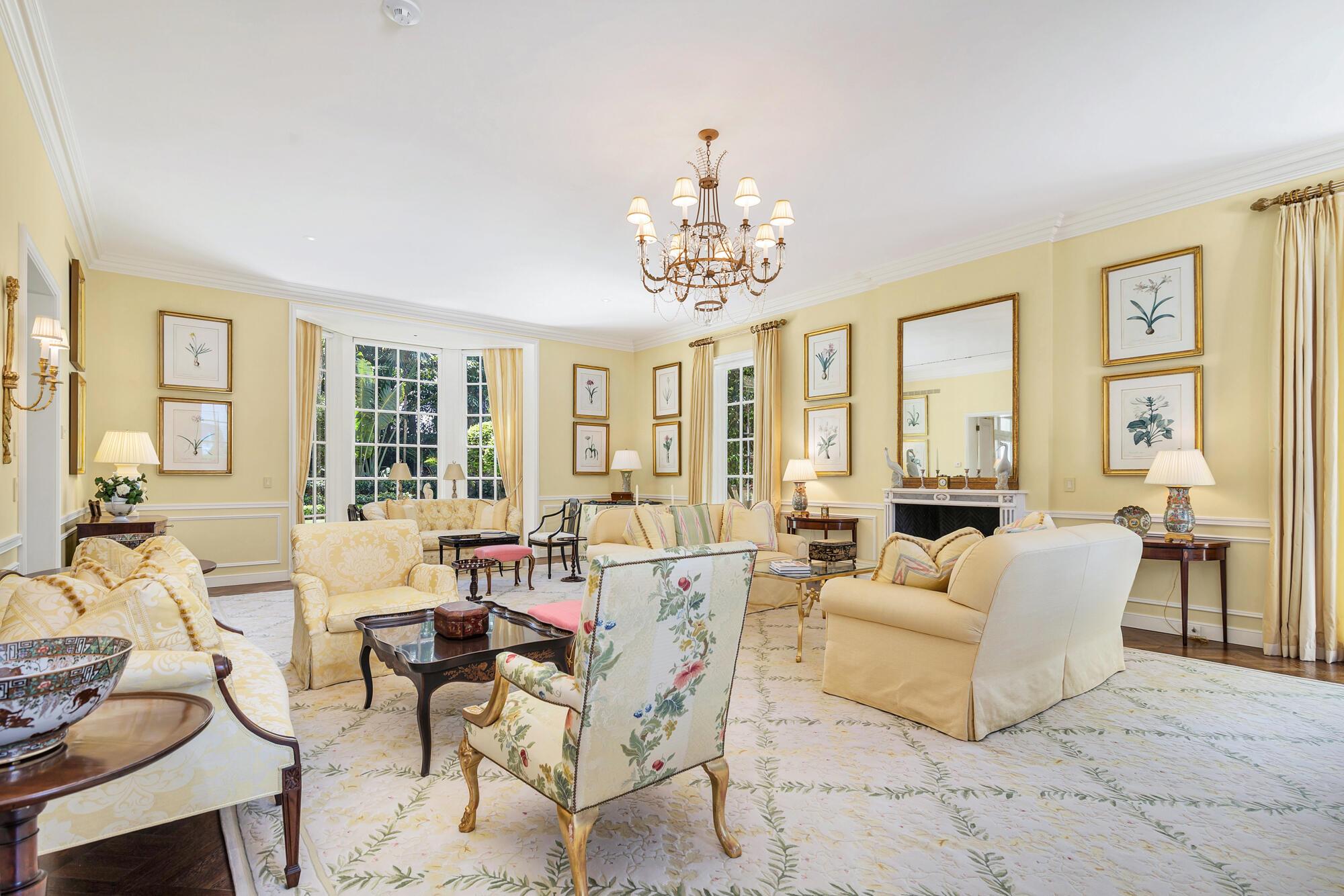 120 Via Del Lago