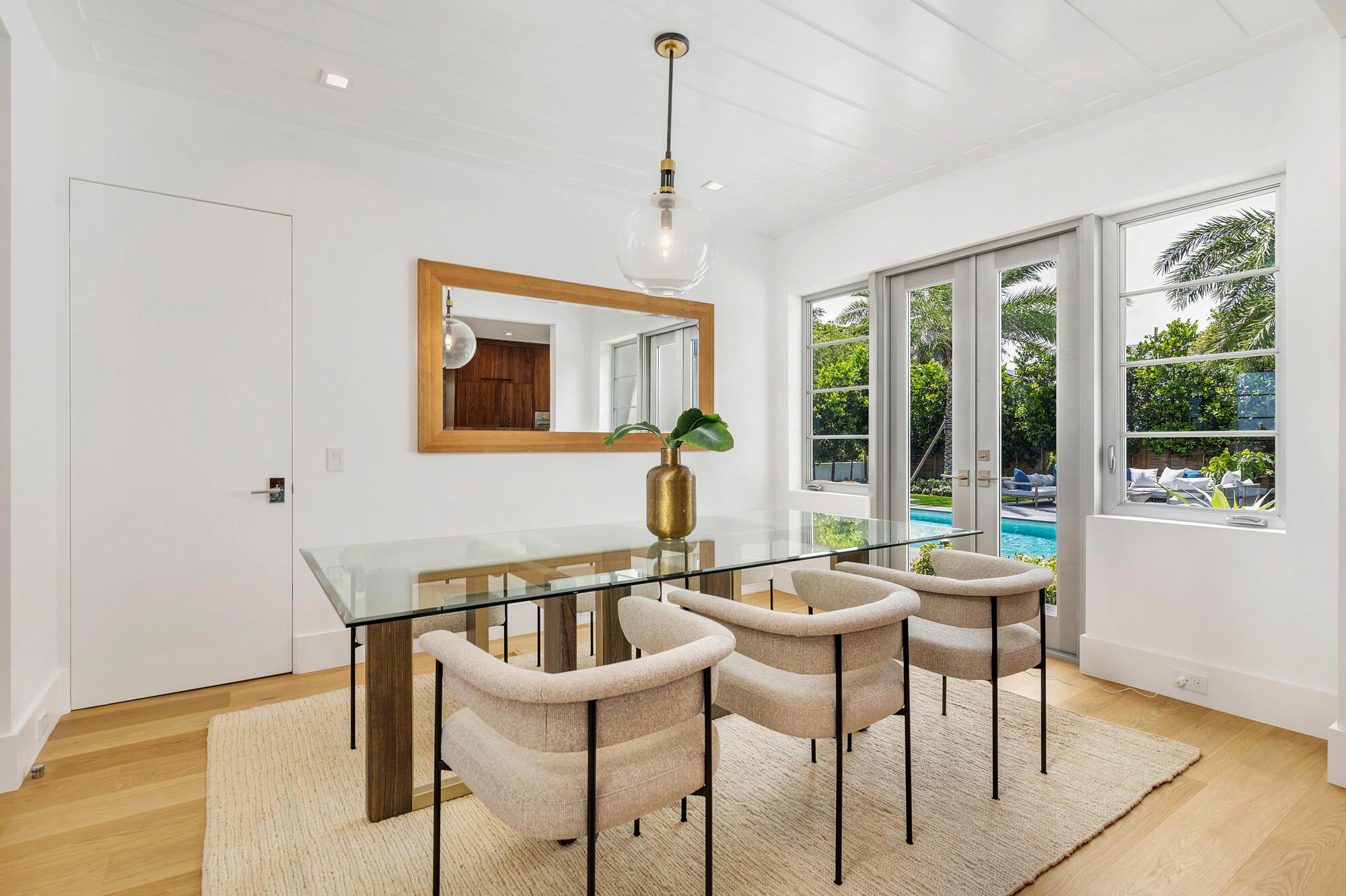 2745 S Flagler Drive