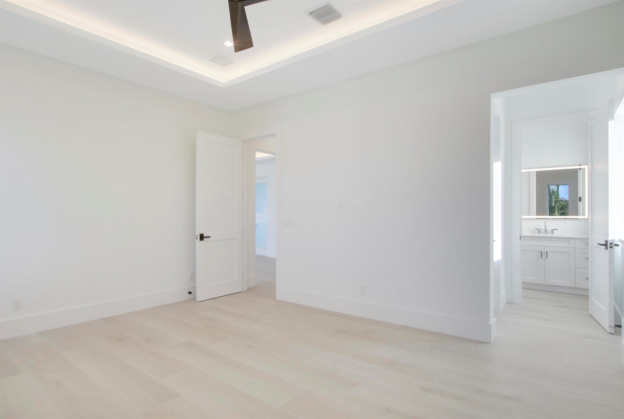 717 Harbour Point Drive