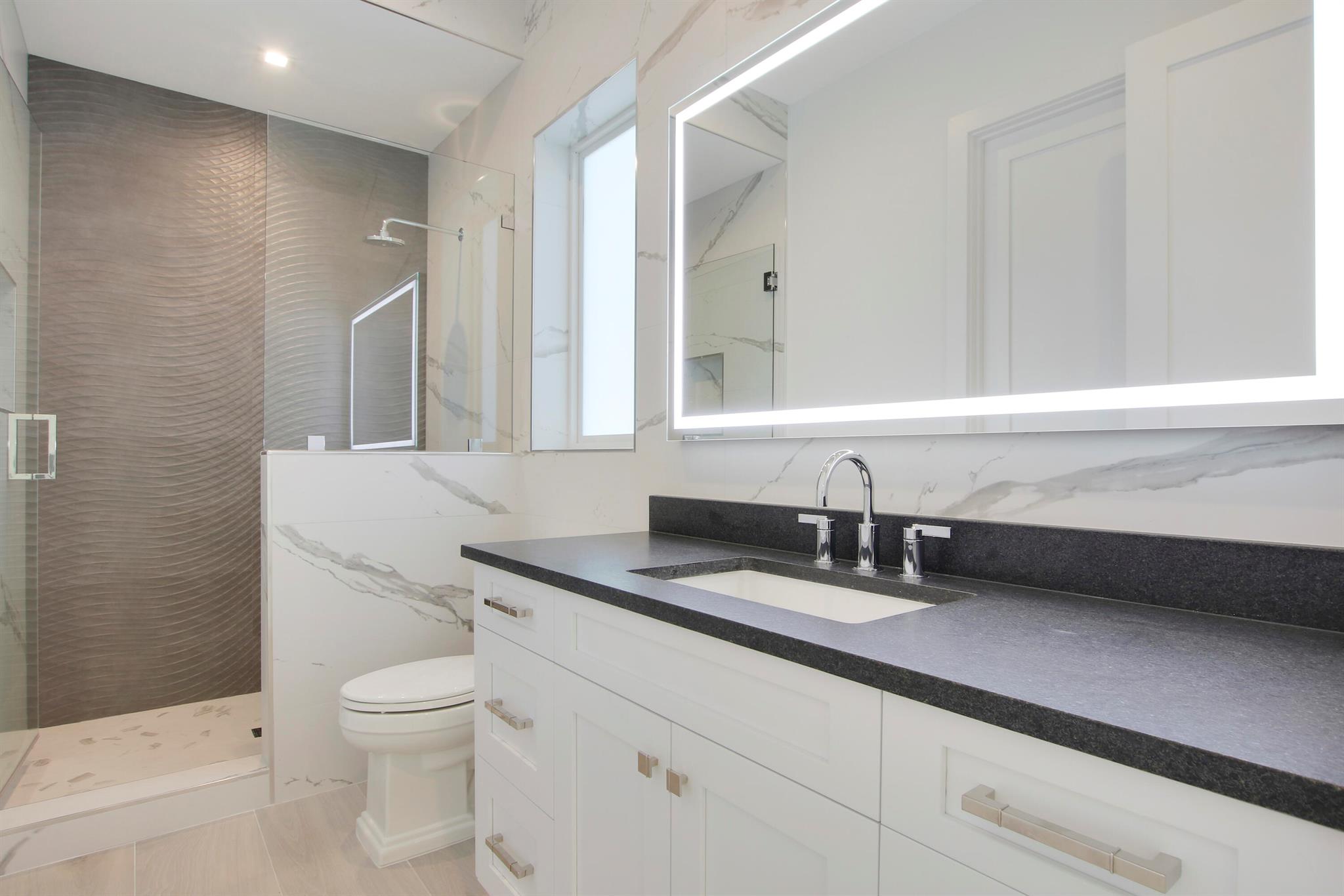 717 Harbour Point Drive