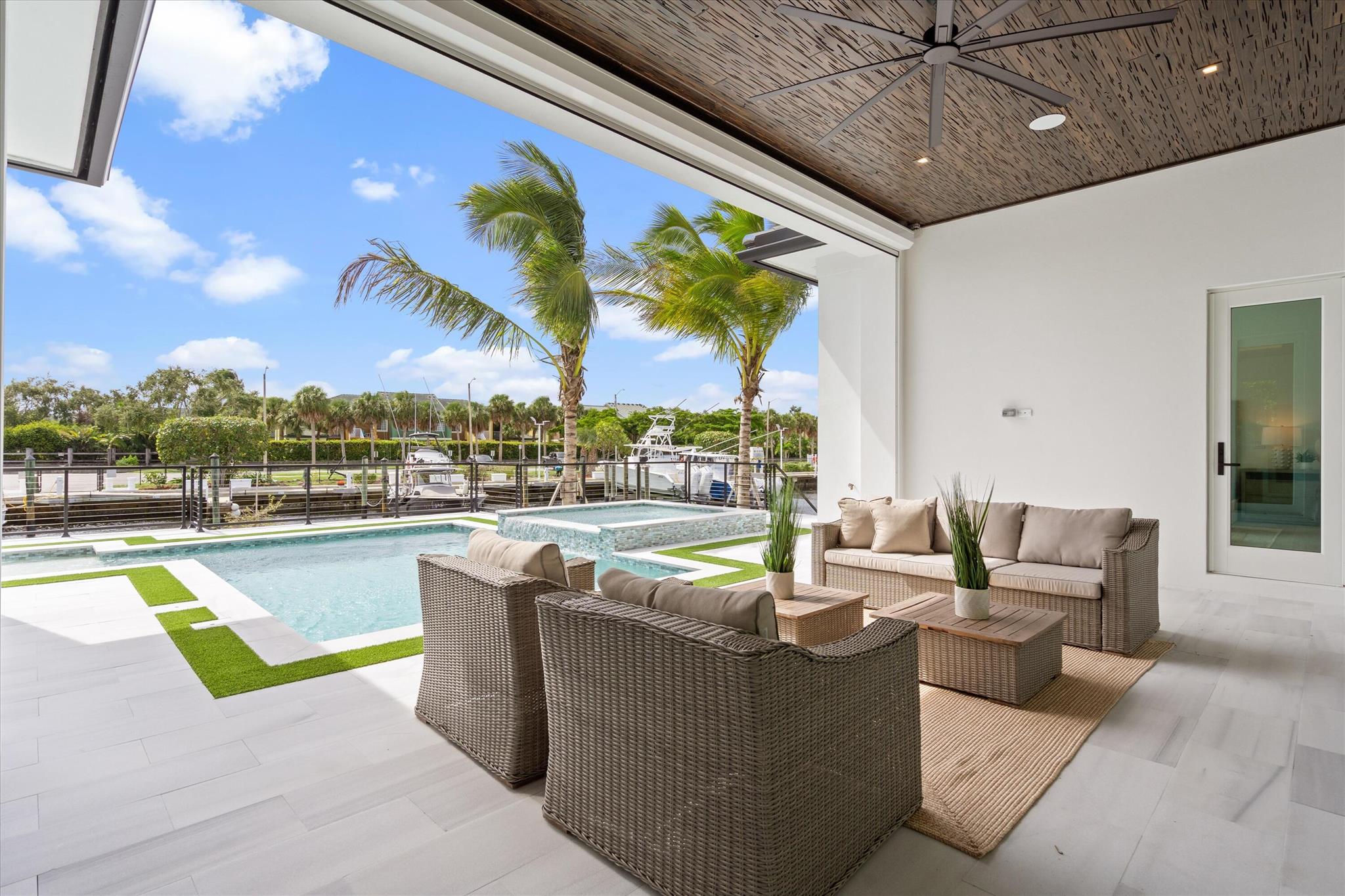 717 Harbour Point Drive