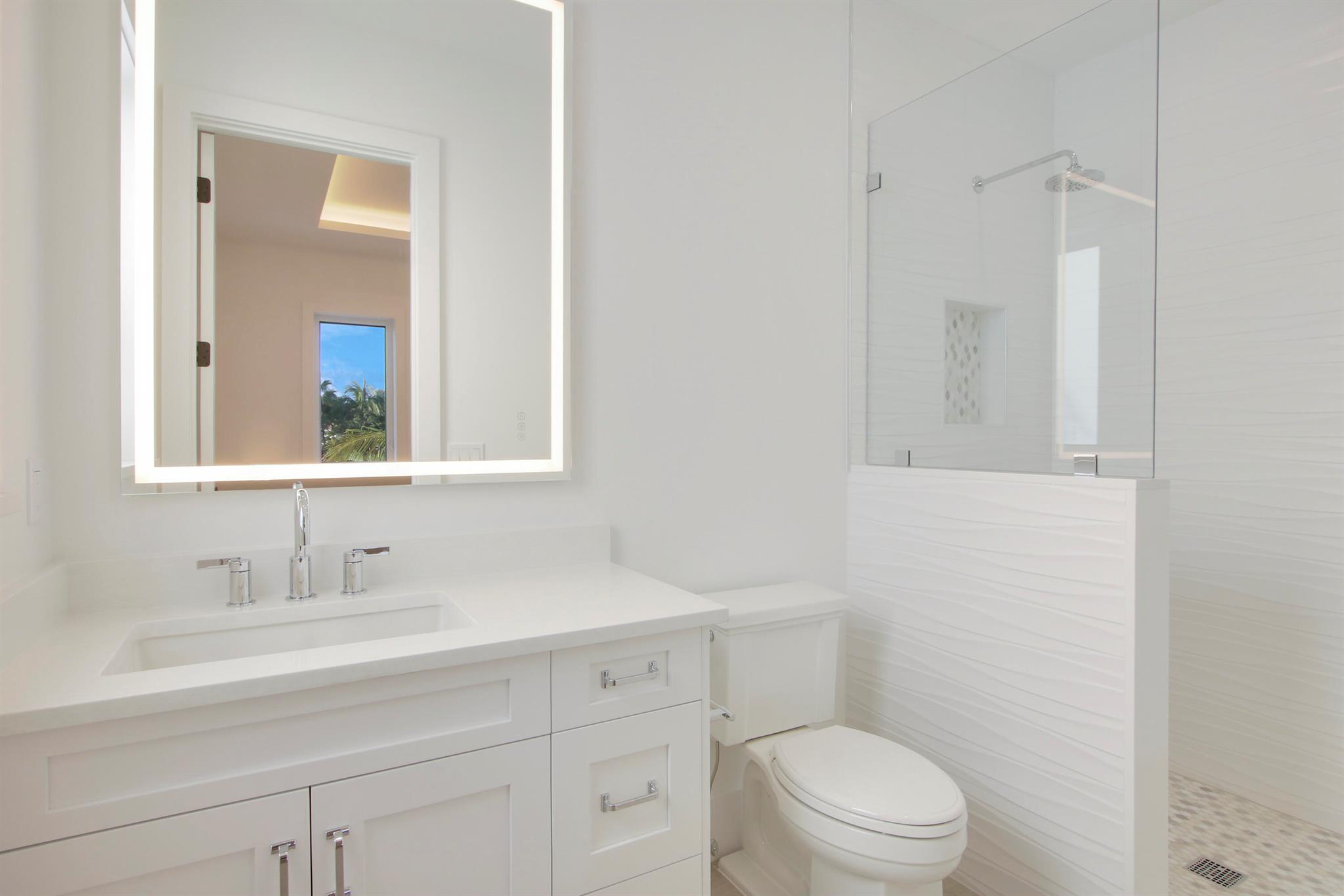 717 Harbour Point Drive