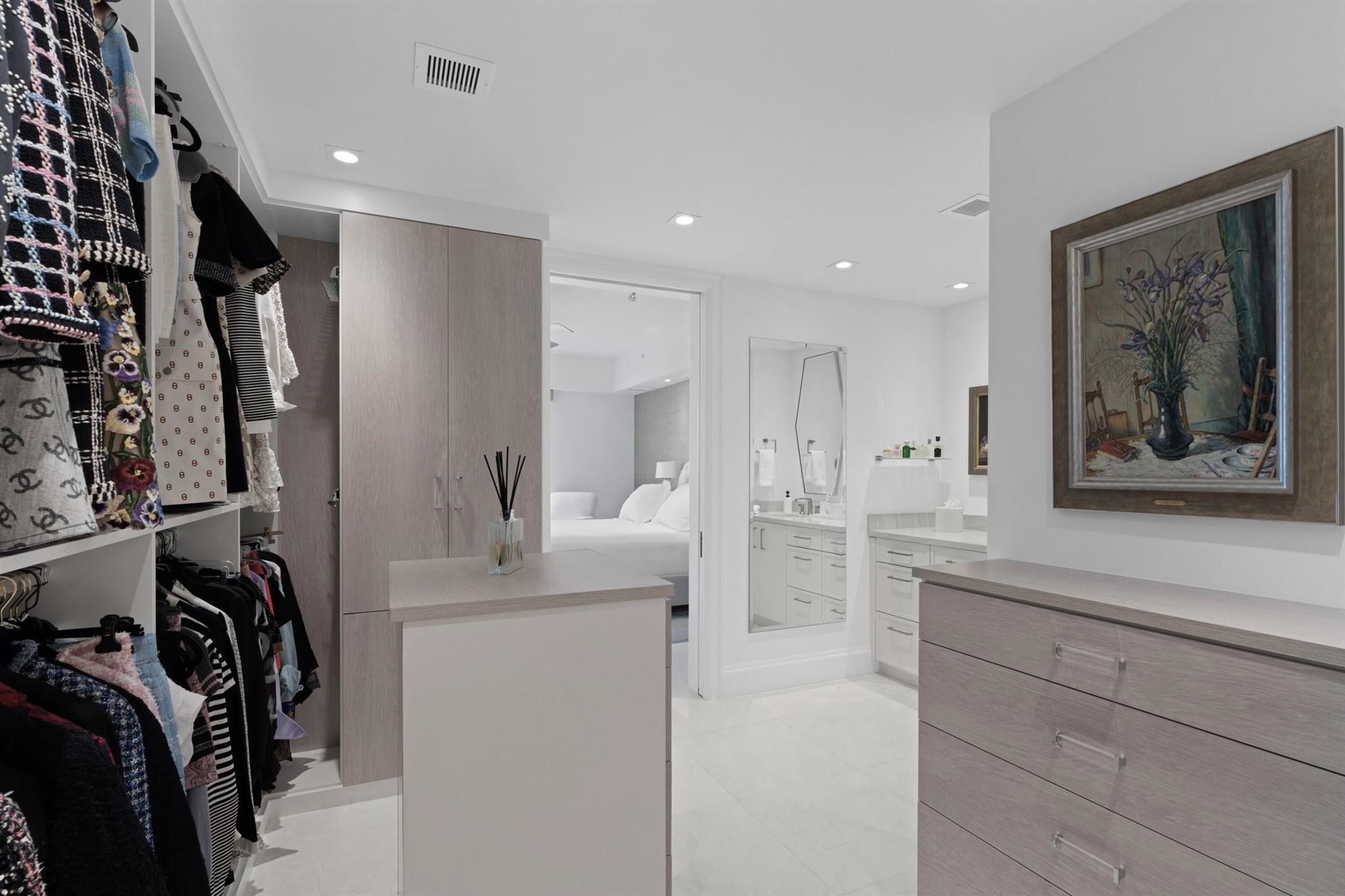 201 S Narcissus Avenue 504