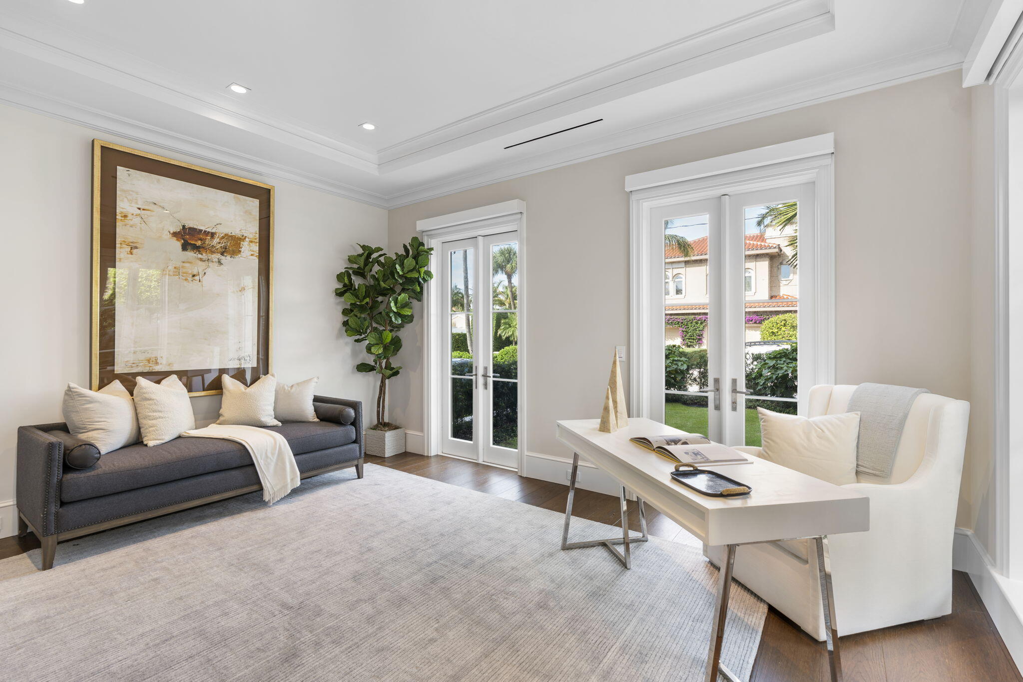 218 Everglade Avenue