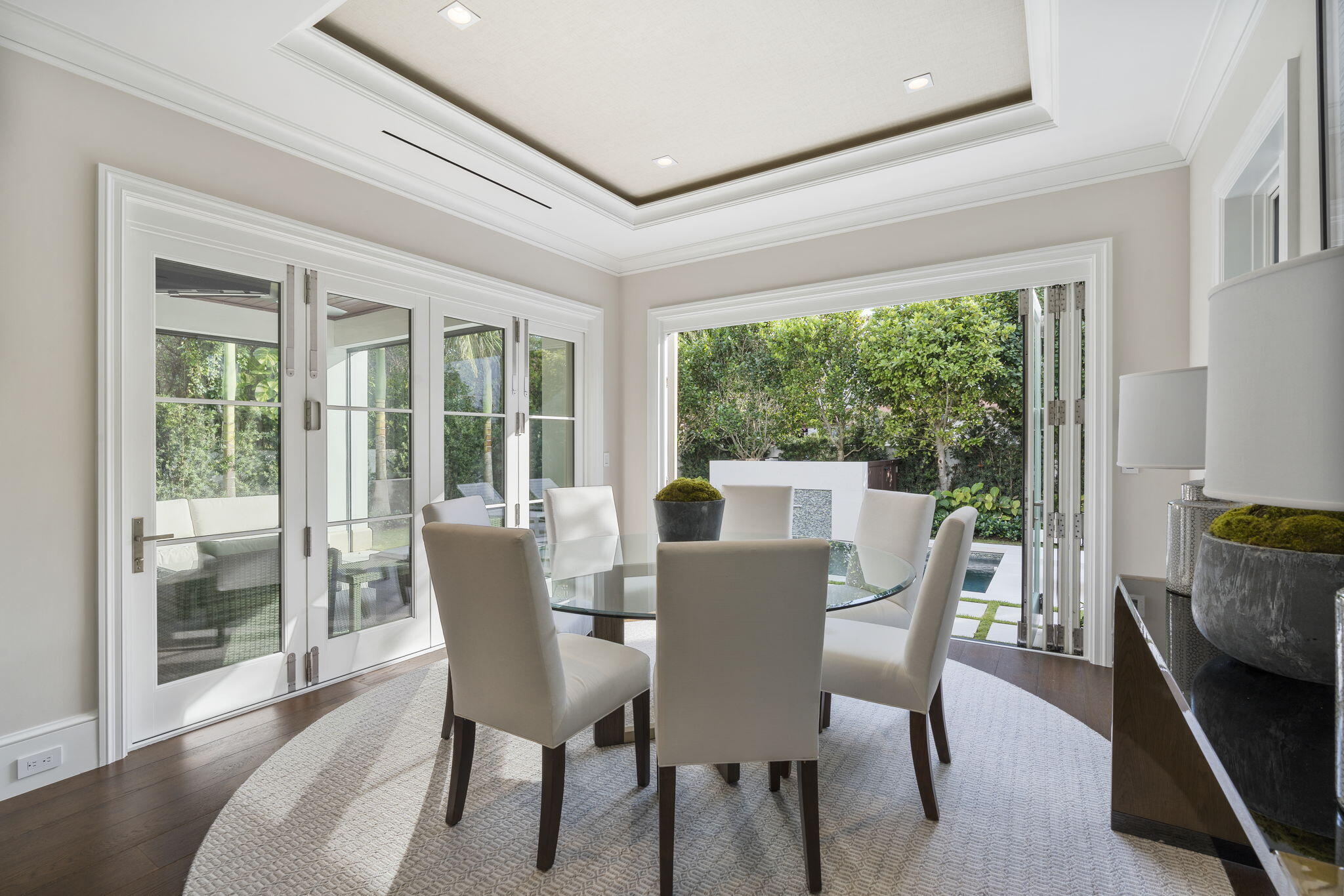 218 Everglade Avenue