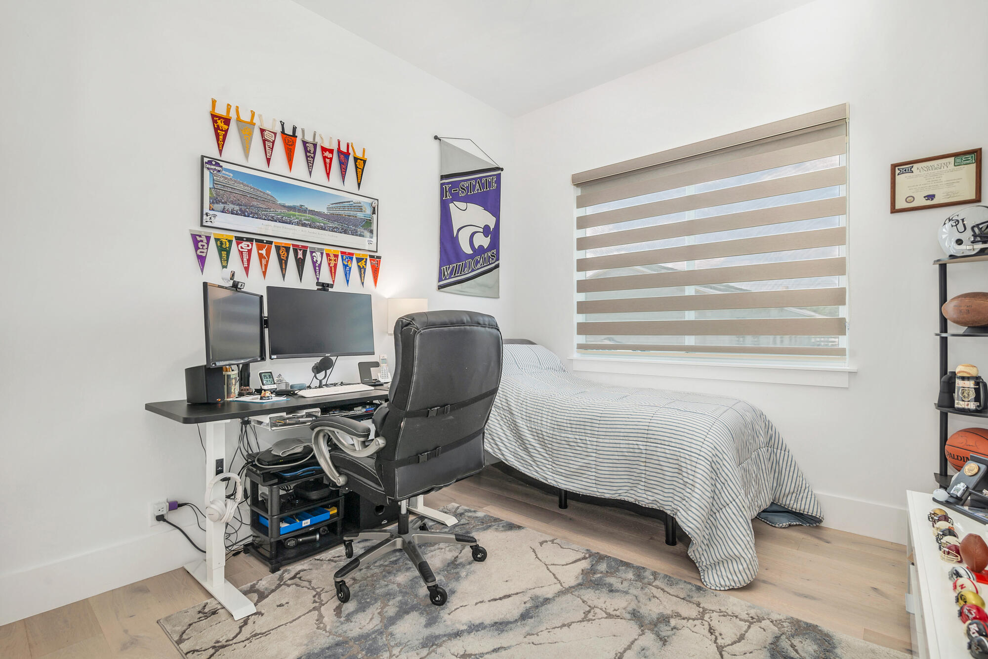 1519 N Lakeside Drive