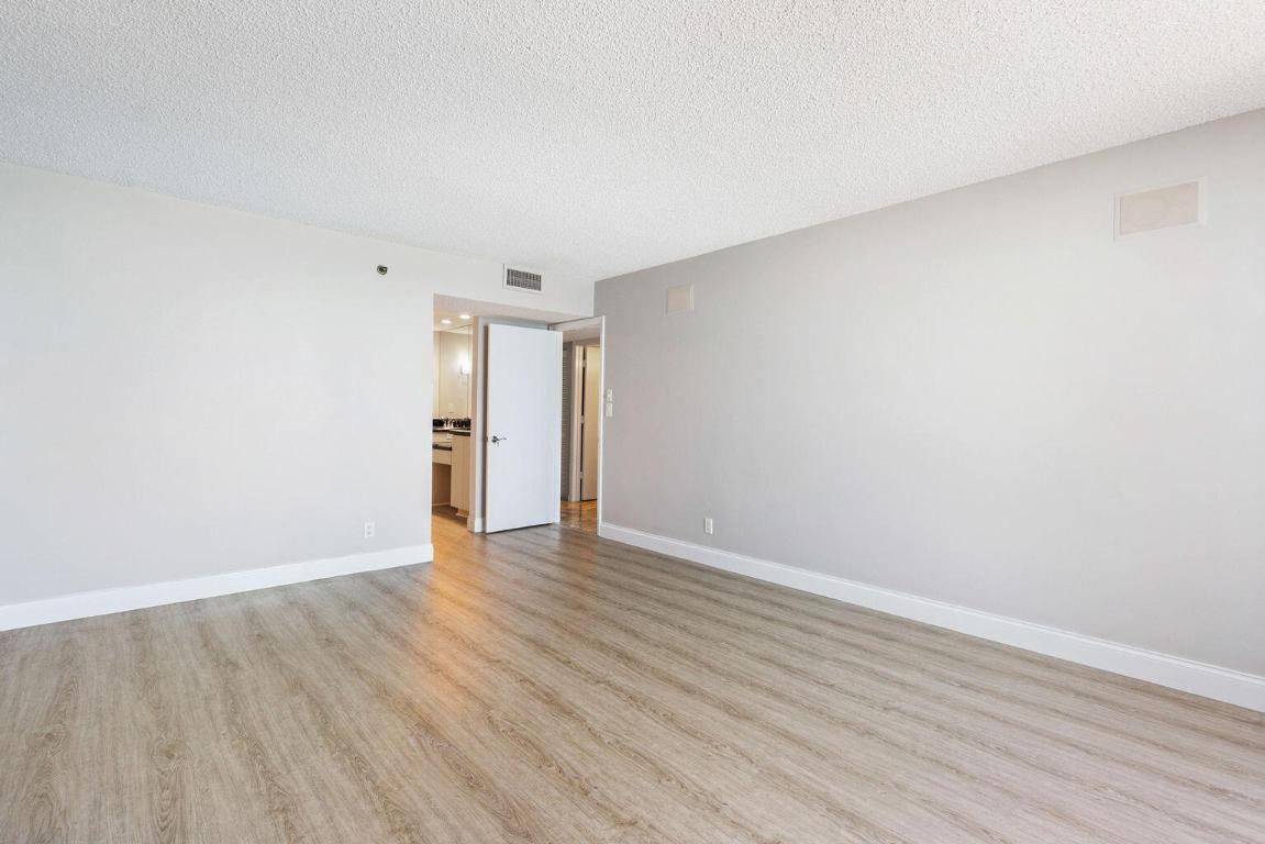 3115 S Ocean Boulevard 903