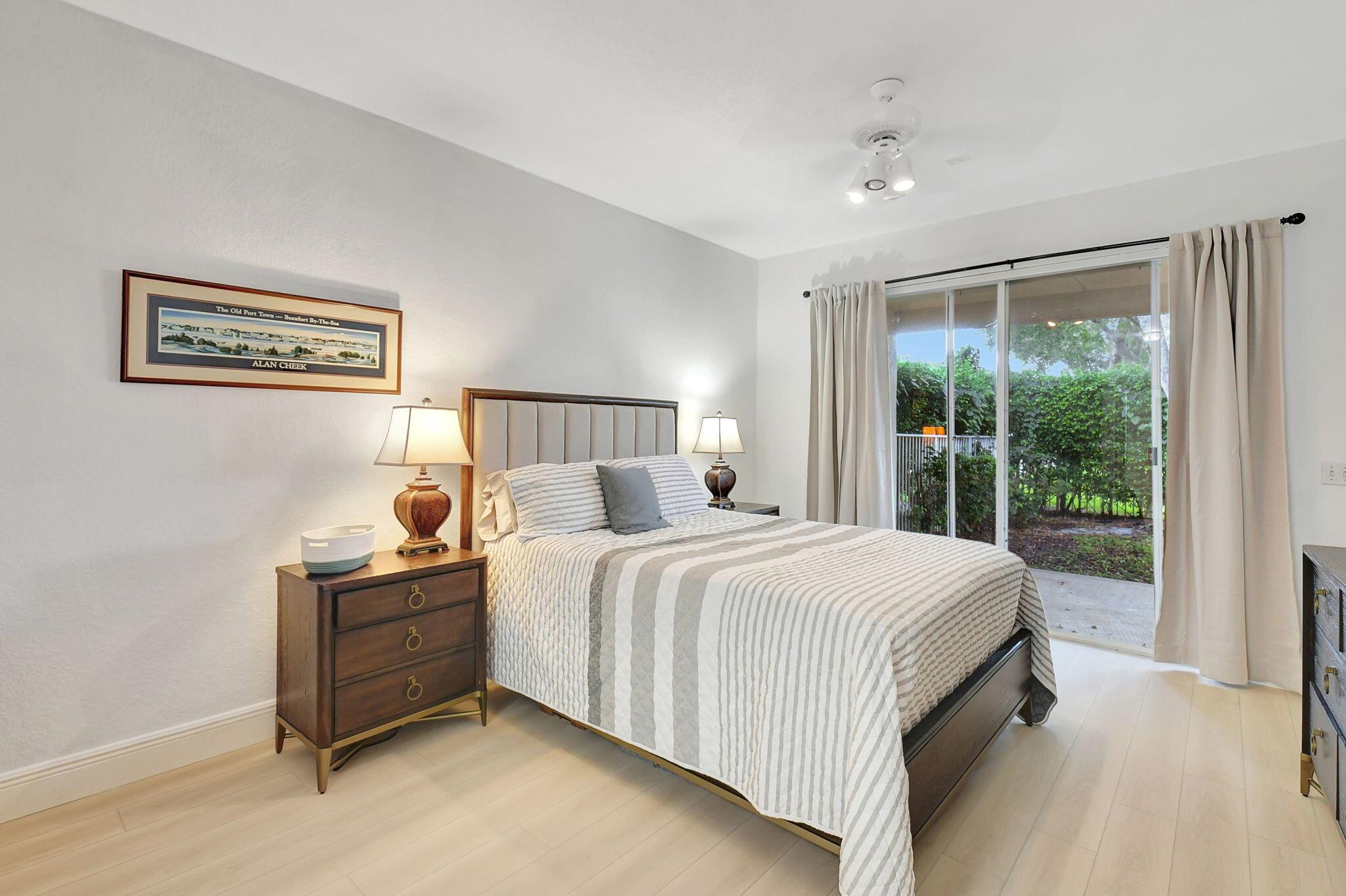 7613 Charing Cross Lane