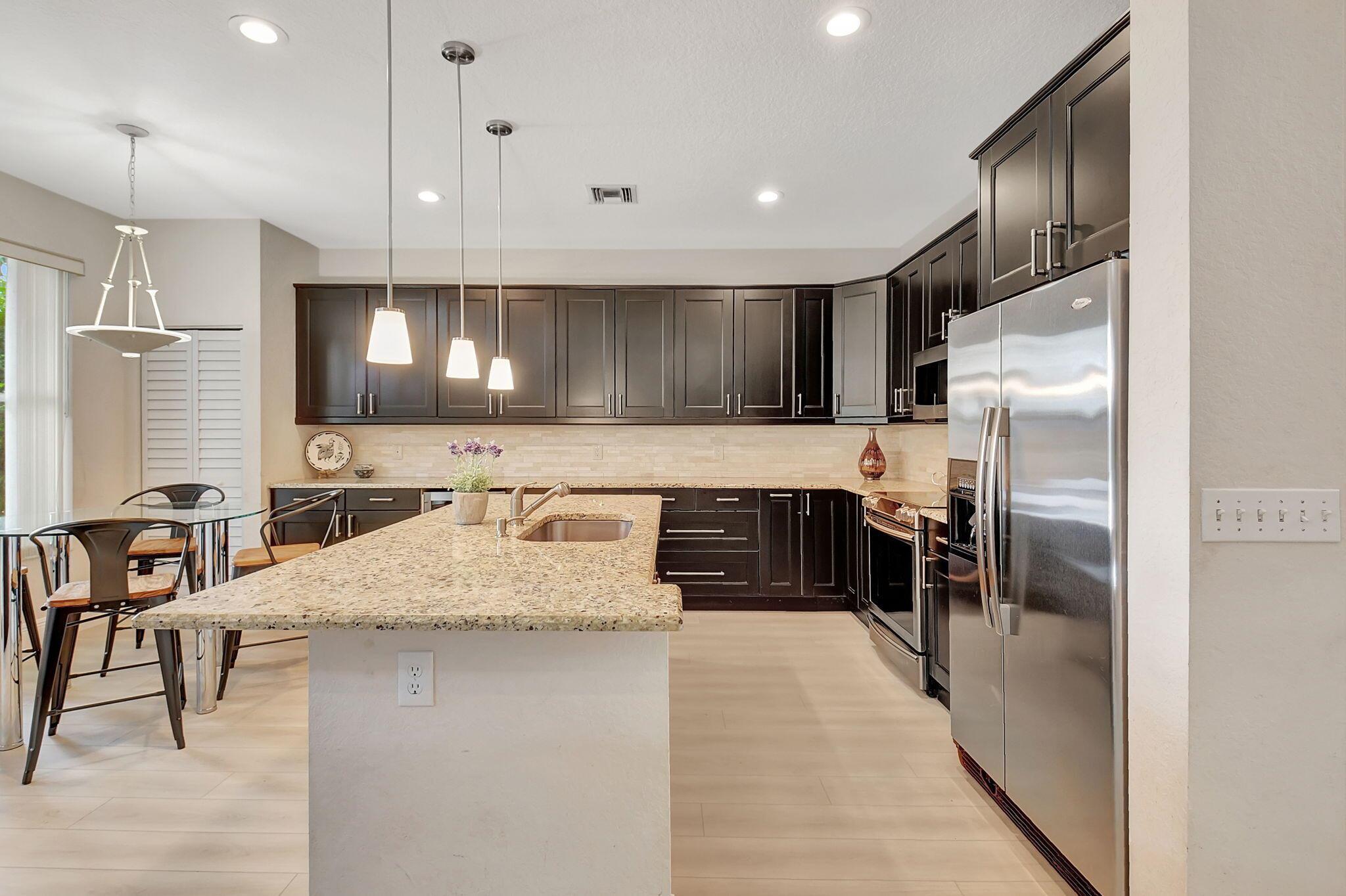 7613 Charing Cross Lane