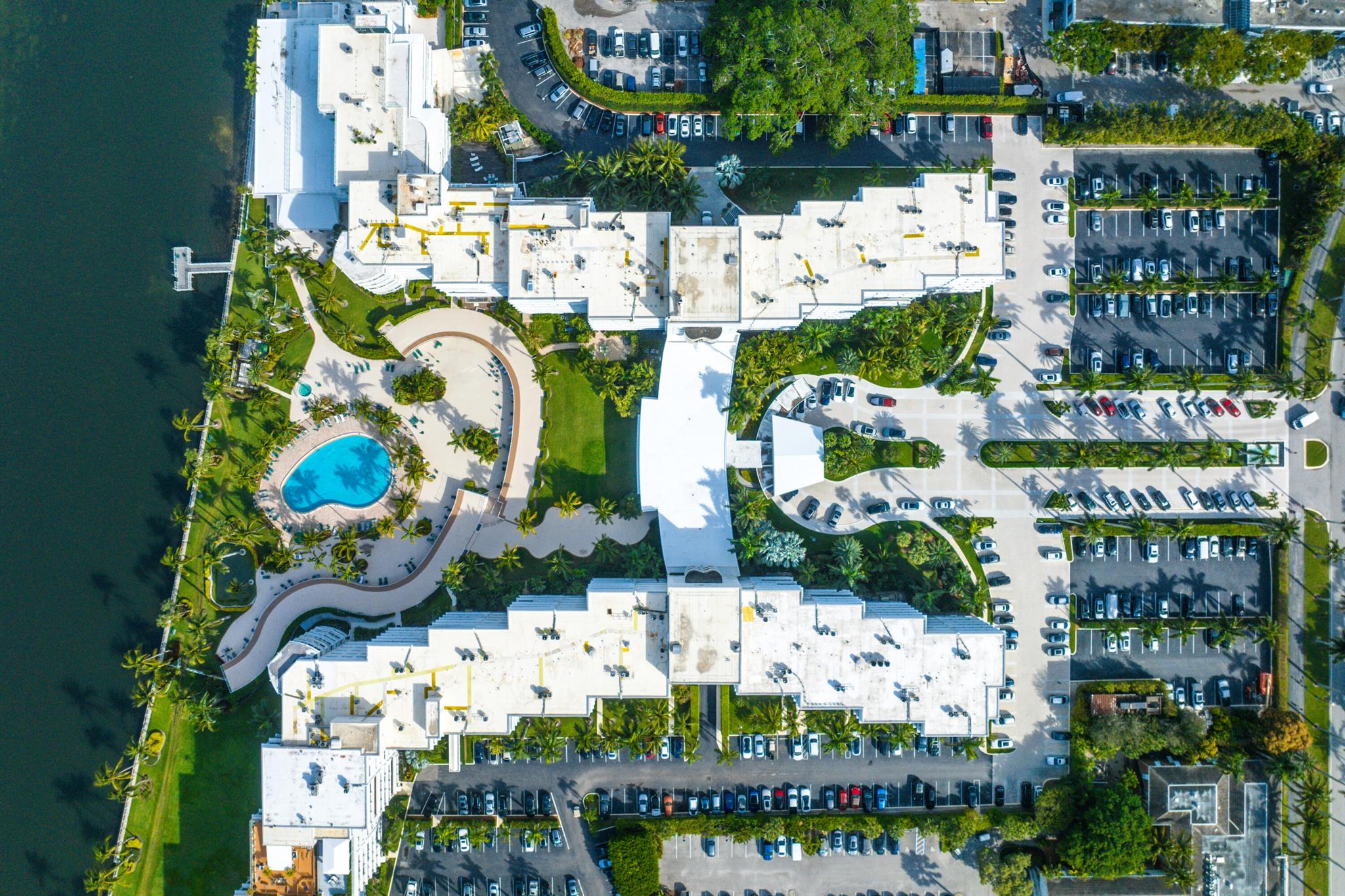 44 Cocoanut Row 508/509 A