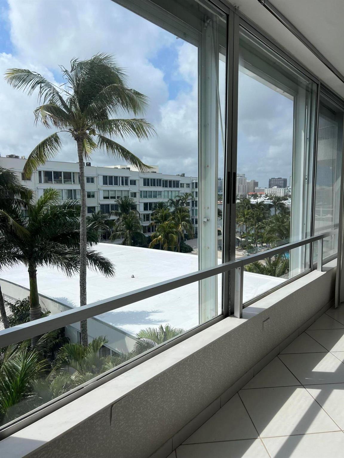 44 Cocoanut Row 508/509 A