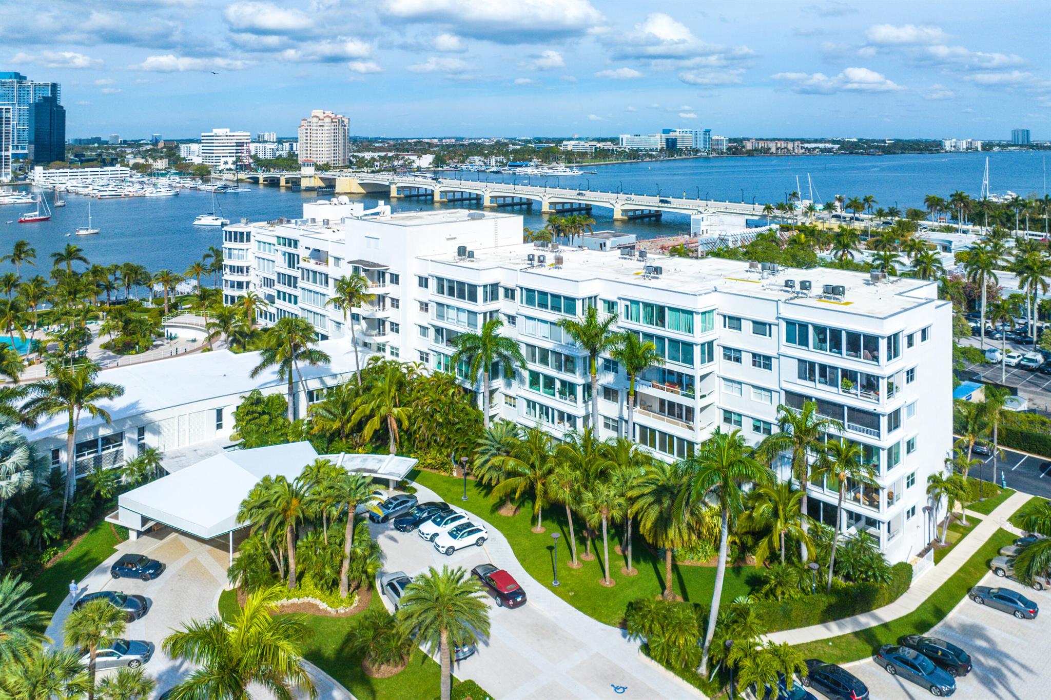 44 Cocoanut Row 508/509 A