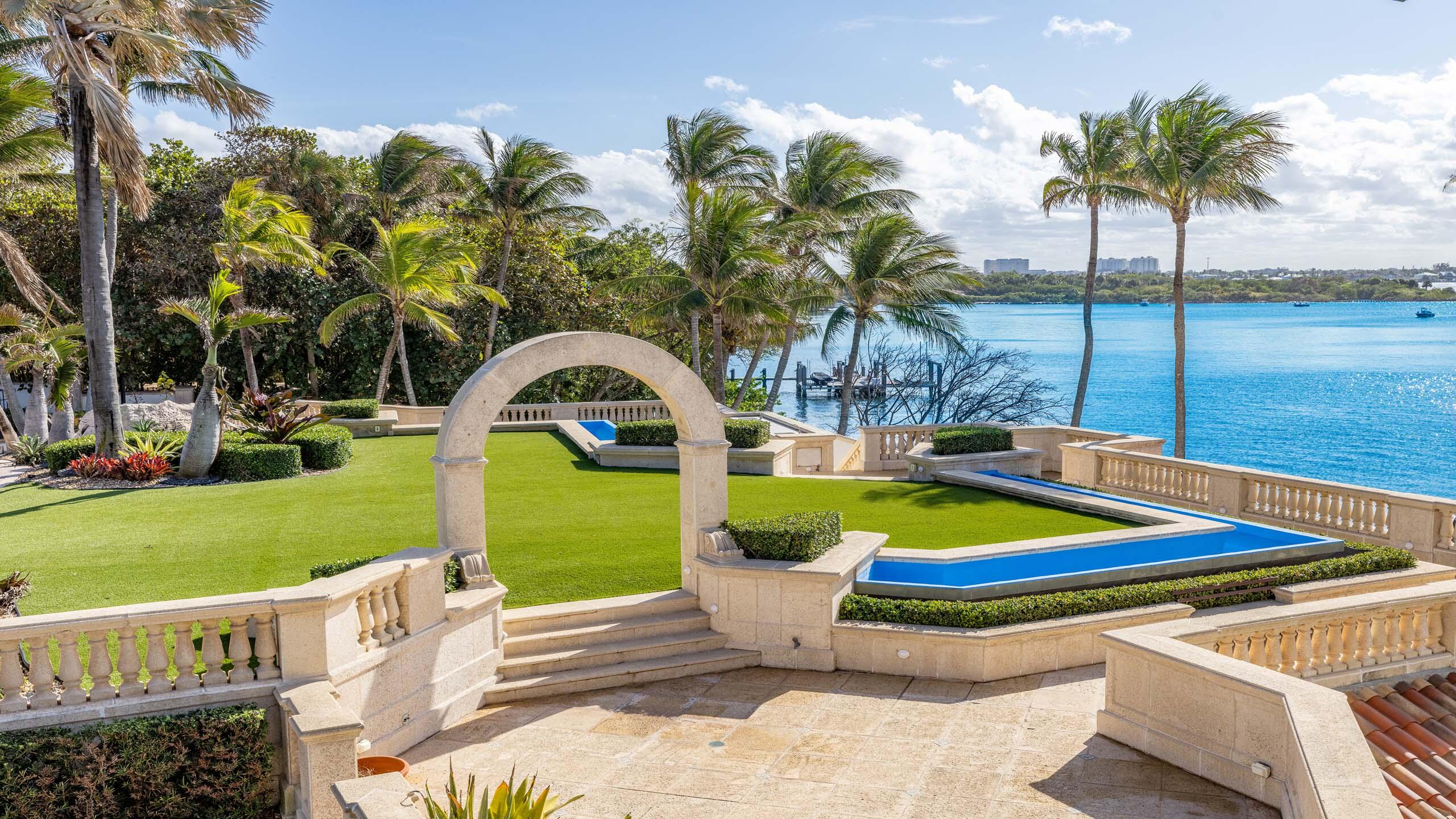 1960 S Ocean Boulevard