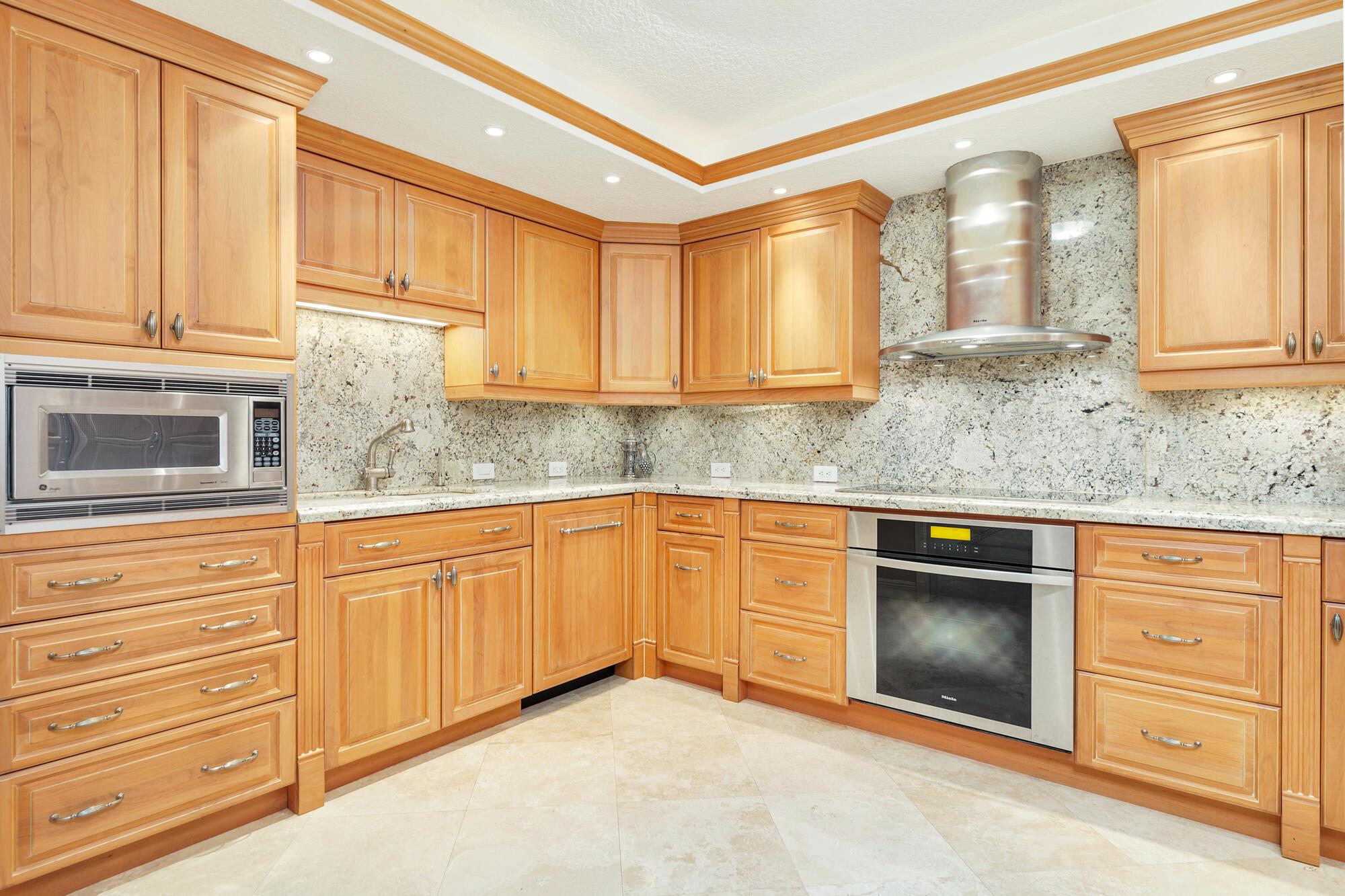 100 Worth Avenue 309