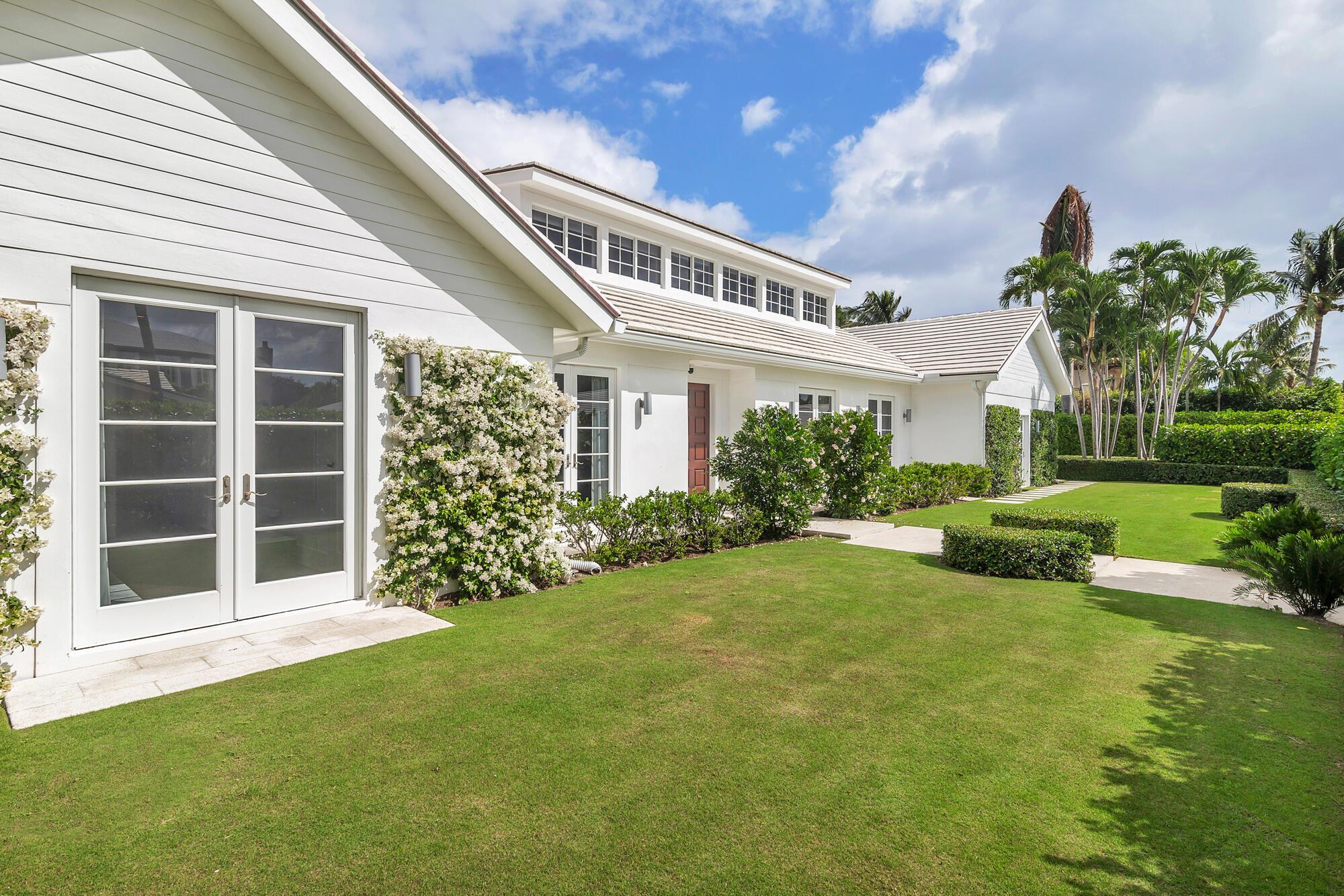 285 Colonial Lane