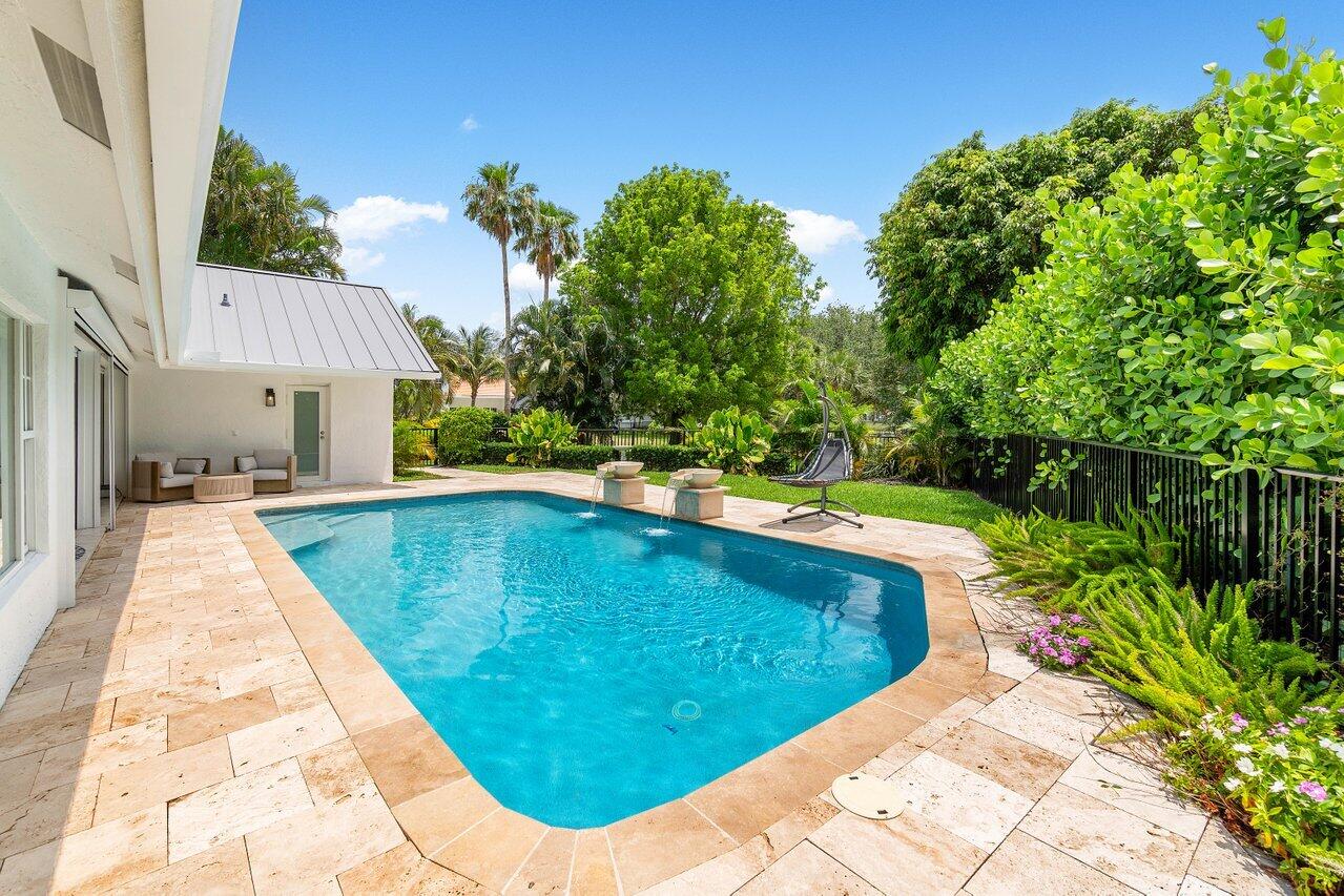 1305 Parkside Circle S