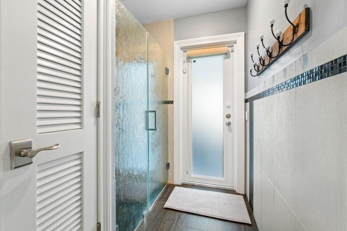 1305 Parkside Circle S