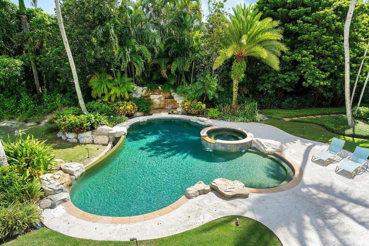 5559 Pennock Point Road