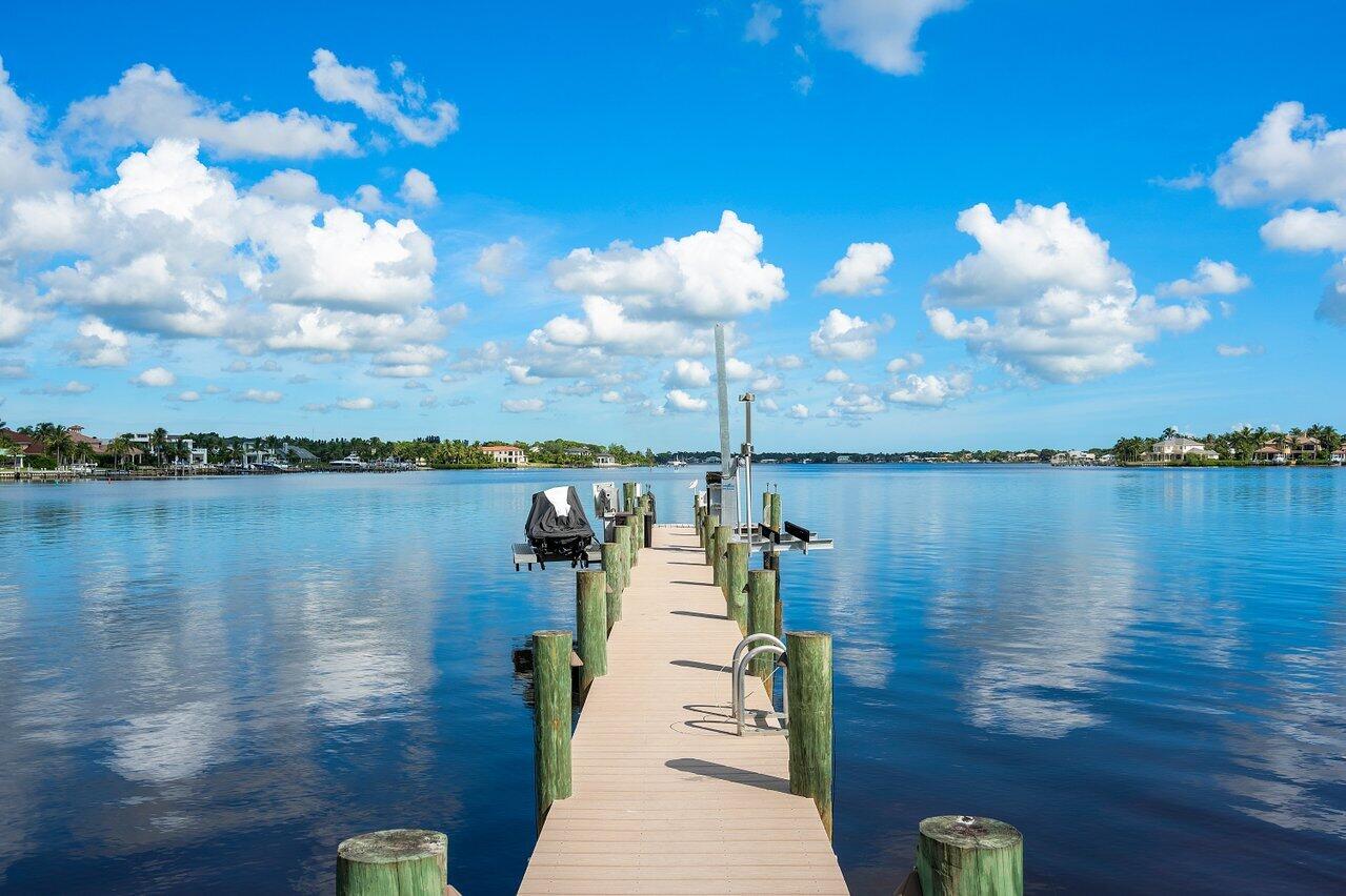 5559 Pennock Point Road