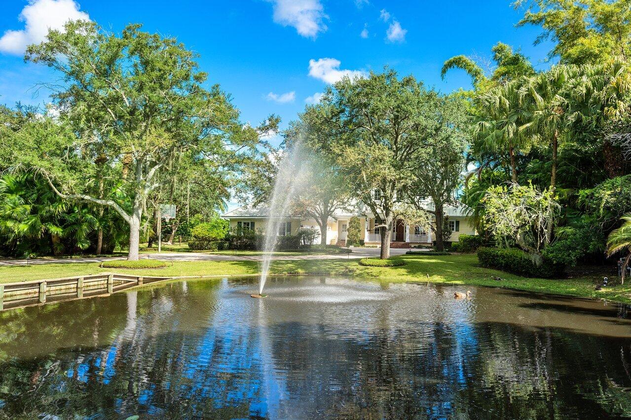 5559 Pennock Point Road