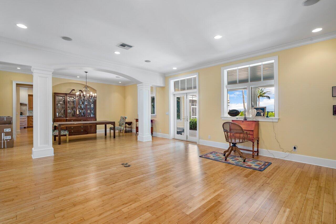 5559 Pennock Point Road