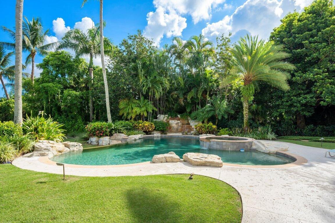 5559 Pennock Point Road