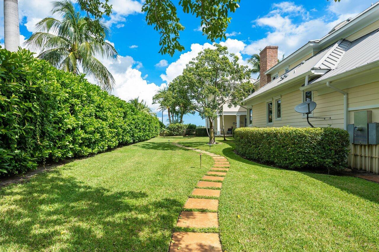 5559 Pennock Point Road