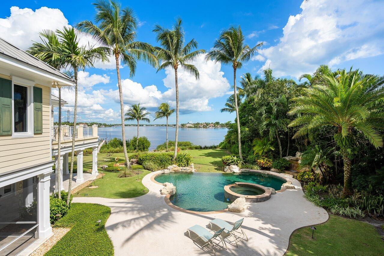 5559 Pennock Point Road