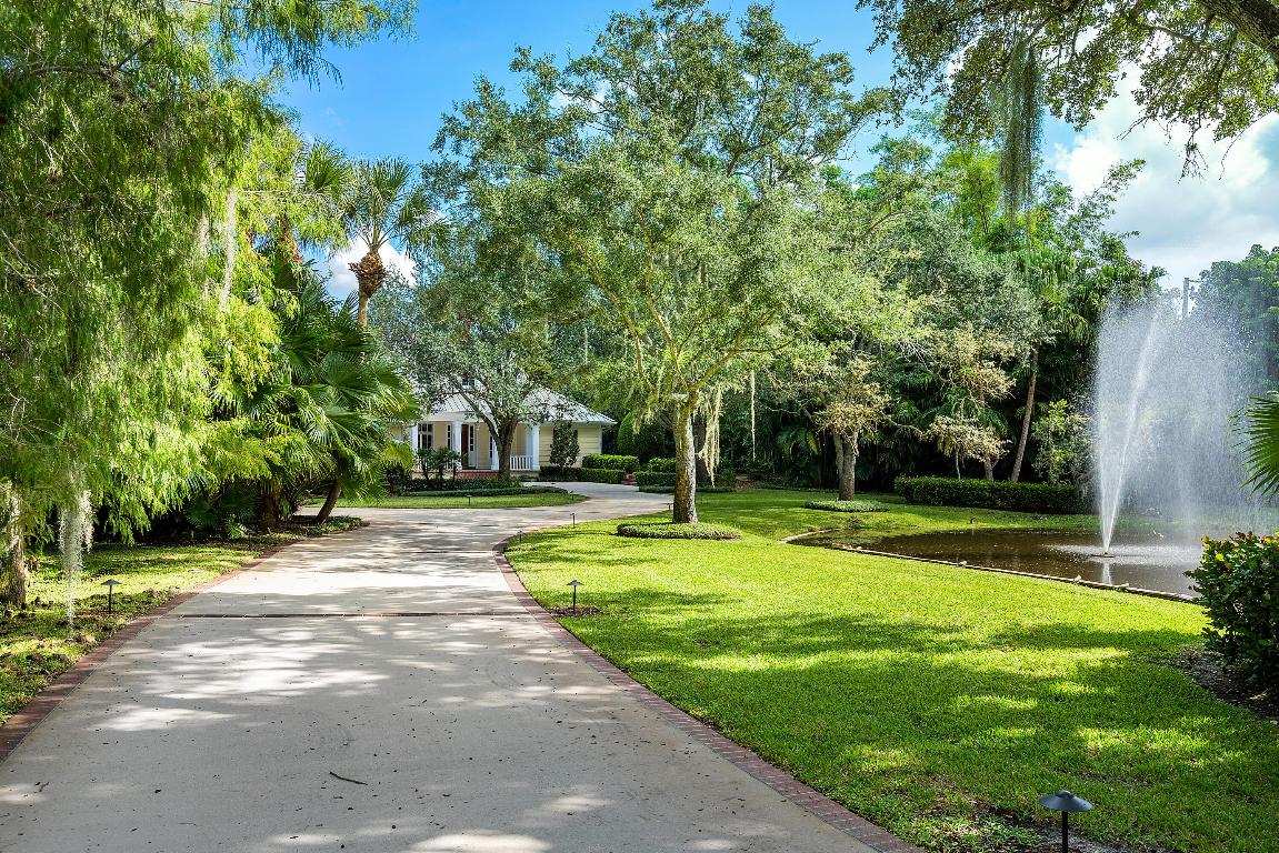 5559 Pennock Point Road