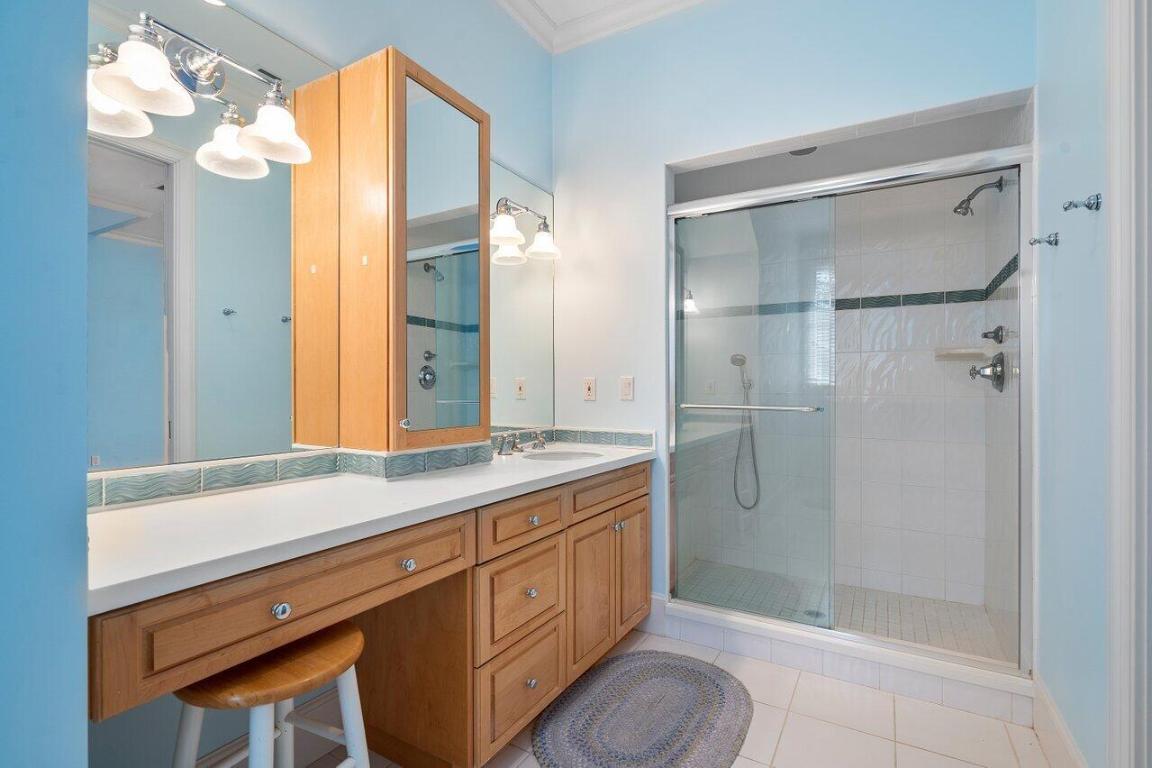 5559 Pennock Point Road