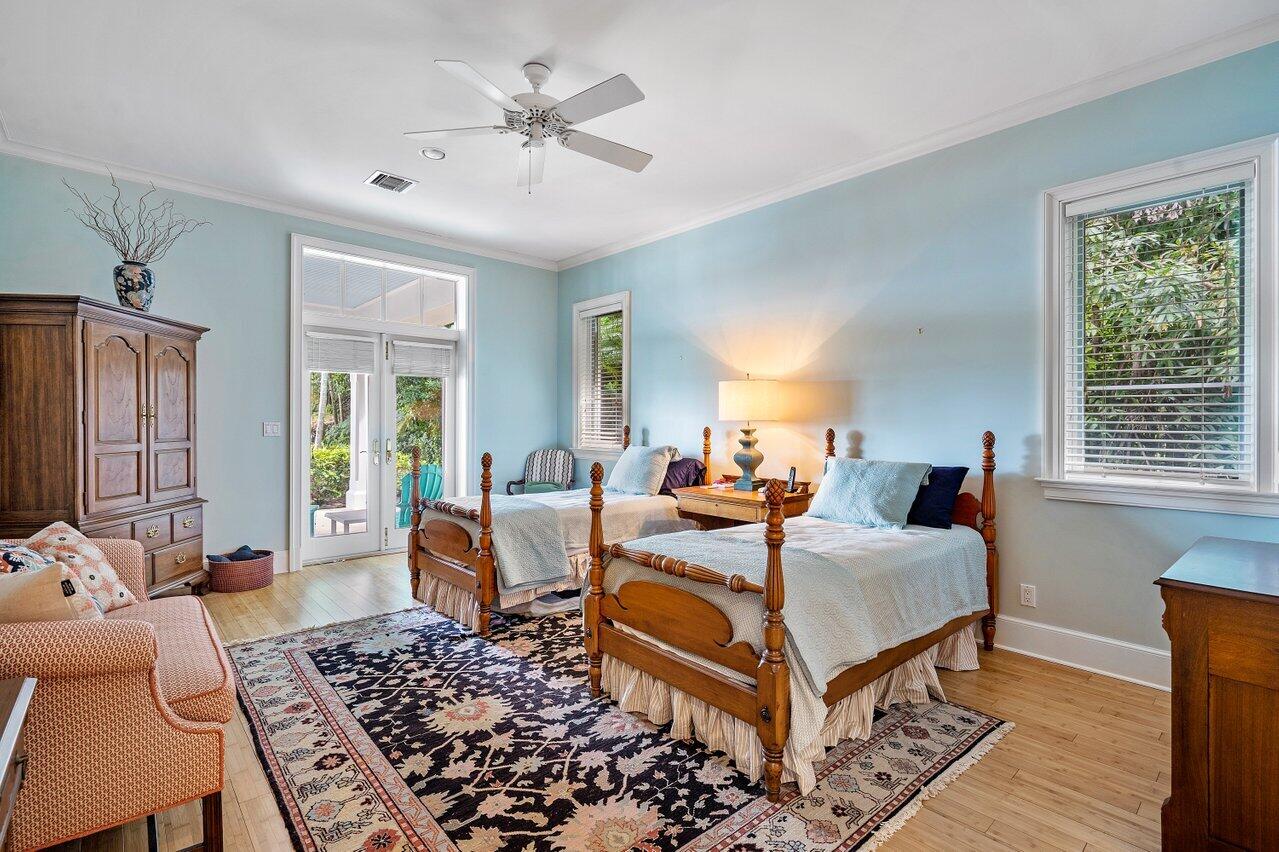 5559 Pennock Point Road