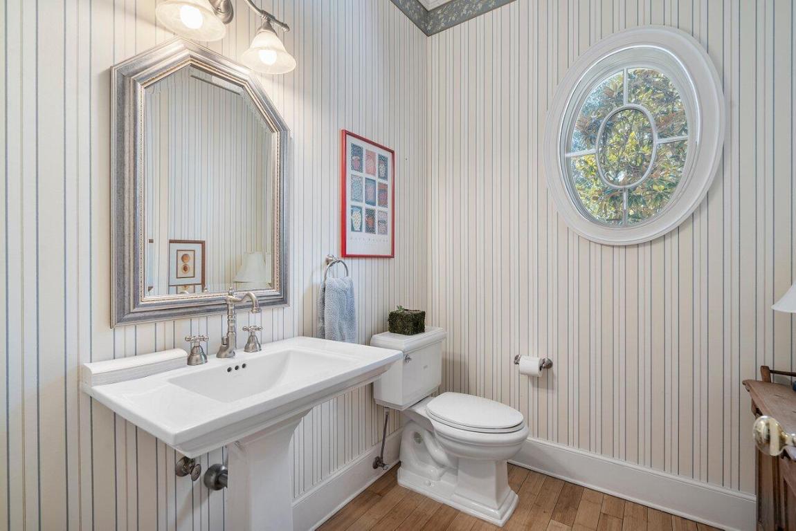 5559 Pennock Point Road