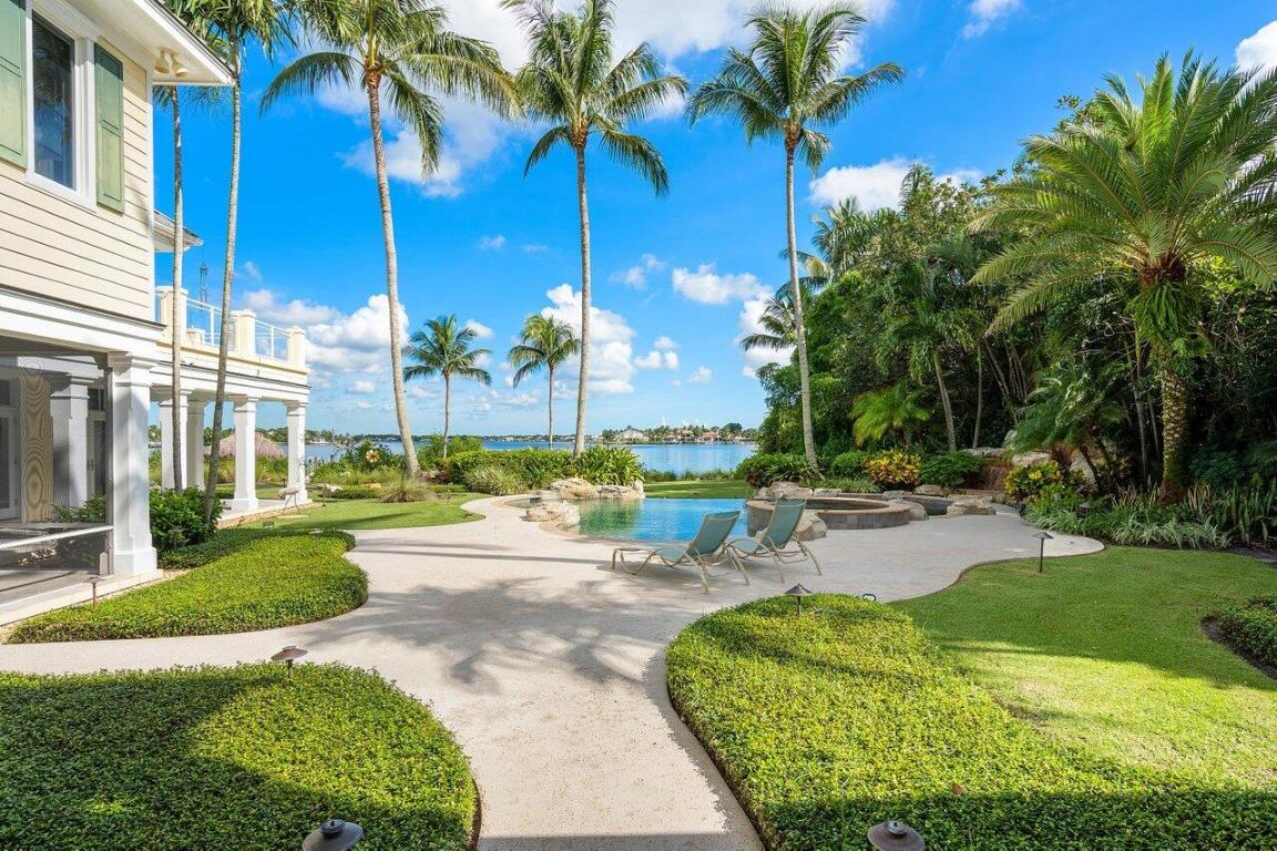 5559 Pennock Point Road