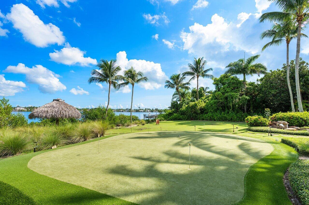 5559 Pennock Point Road