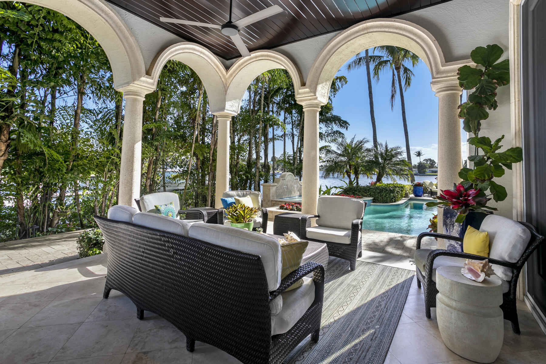 756 Harbour Isles Court