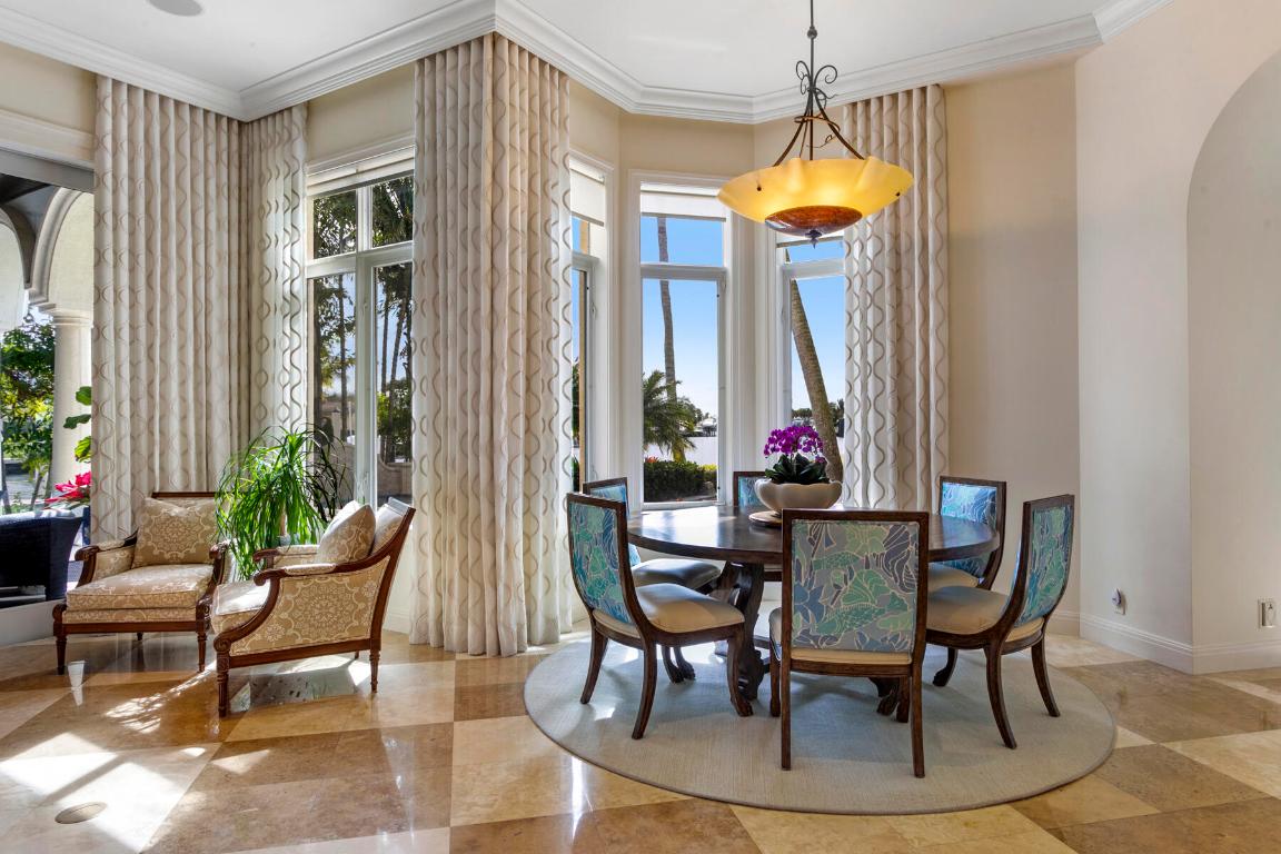 756 Harbour Isles Court