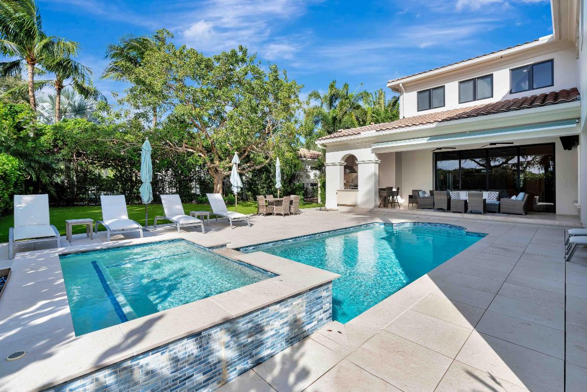 11127 Green Bayberry Drive