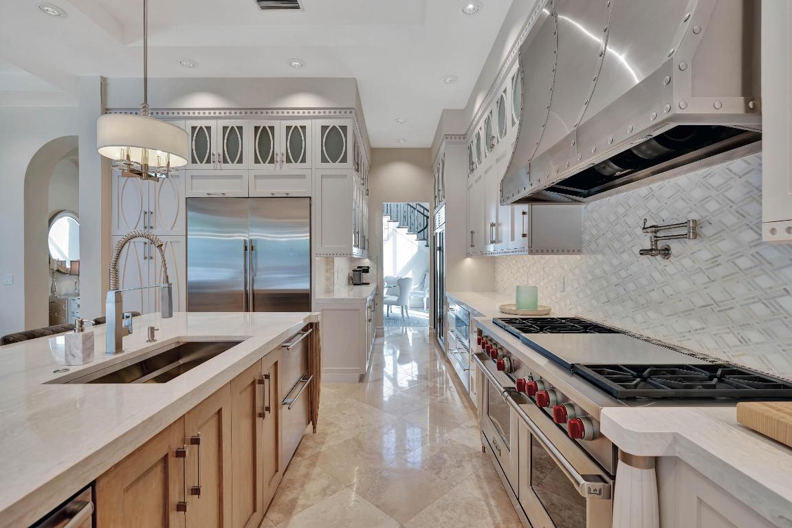 11127 Green Bayberry Drive