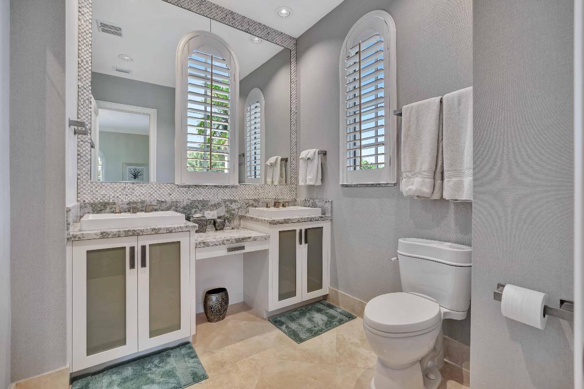 11127 Green Bayberry Drive