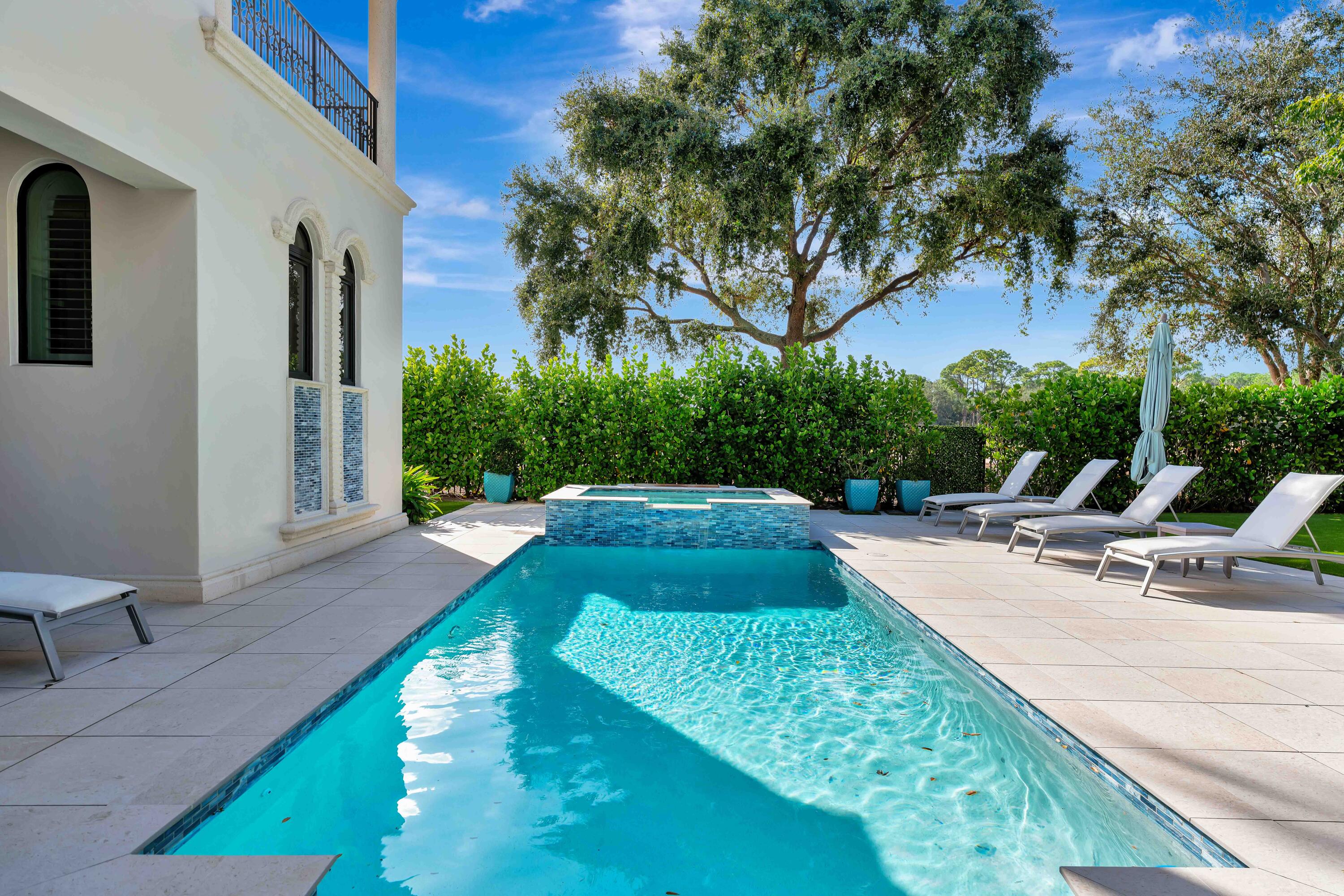 11127 Green Bayberry Drive