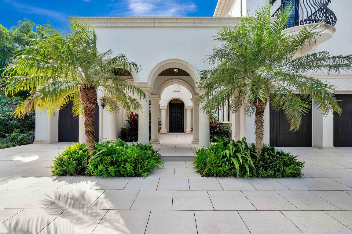 11127 Green Bayberry Drive